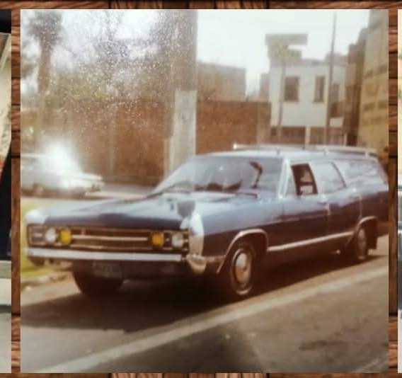 Carroza fúnebre original de Funeraria Santo Domingo en los años ochenta